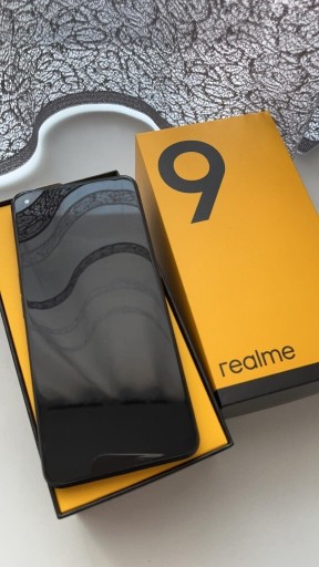 Zdjęcie oferty: Smartfon realme 9 4G 8 GB /128 GB