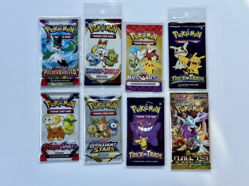 Zdjęcie oferty: ZESTAW 8 ORYGINALNYCH BOOSTERKÓW POKEMON / OKAZJA