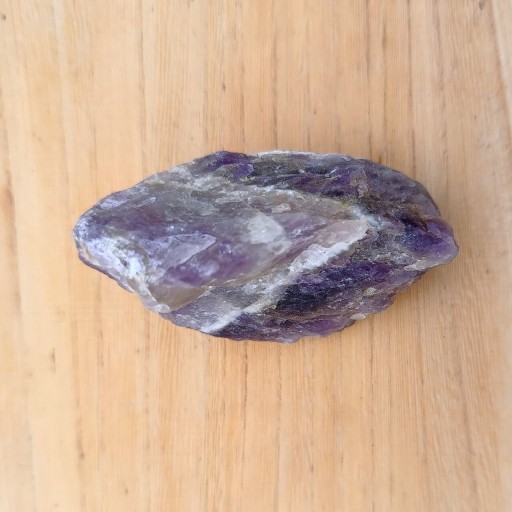 Zdjęcie oferty: Ametyst z Zambii surowa bryłka waga 39,8 gram