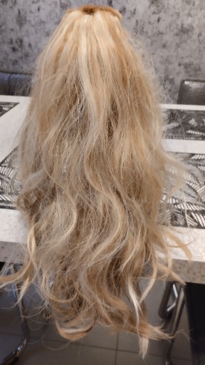 Zdjęcie oferty: włosy, treska, peruka jasny bląd długość 50 cm