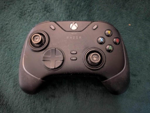 Zdjęcie oferty: Kontroler przewodowy RAZER Wolverine V2 Chroma Czarny