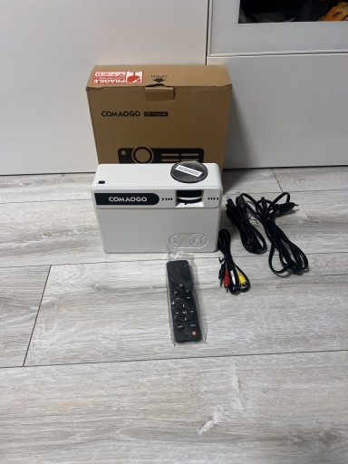 Zdjęcie oferty: Projektor 5G WiFi Bluetooth 5.1, 9800 lumenów,