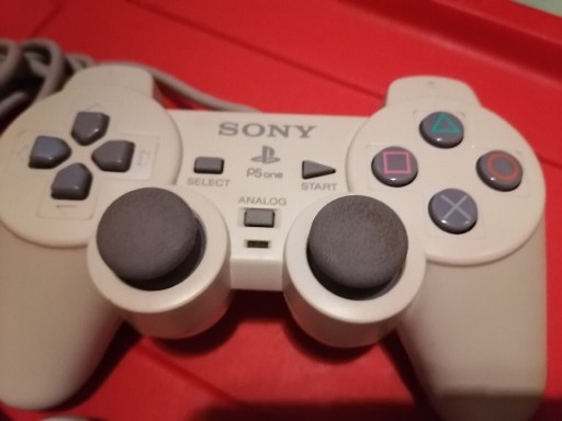 Zdjęcie oferty: Pad/Kontroler SONY do konsoli PS2, PS One, PSX 