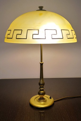 Zdjęcie oferty: STARA MOSIĘŻNA LAMPA