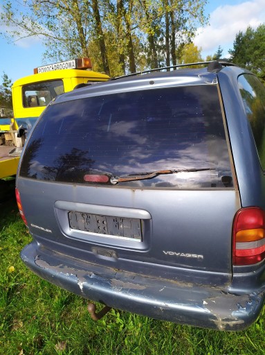 Zdjęcie oferty: Klapa tylna Chrysler Voyager 