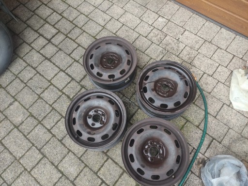 Zdjęcie oferty: 4x felgi stalowe 15 cali octavia fabia golf i vw