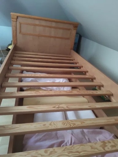 Zdjęcie oferty: Drewniane łóżko z szufladką