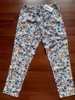 Zdjęcie oferty: Nowe spodnie w kwiaty roz.46-48