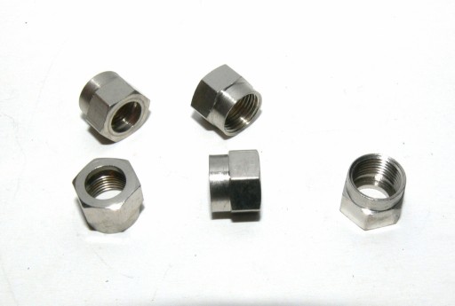 Zdjęcie oferty: NAKRĘTKA  F 3/8" -32 UNEF 4 sztuki