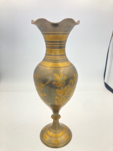 Zdjęcie oferty: Flakon, wazon mosiężny ręcznie zdobiony, kolekcja 