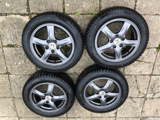 Zdjęcie oferty: KOŁA ALUMINIOWE HONDA 16 CALI ZIMA PIRELLI