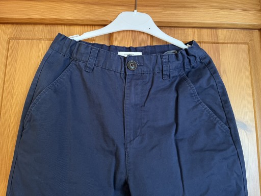 Zdjęcie oferty: Spodnie Reserved materiałowe chłopięce 164 cm