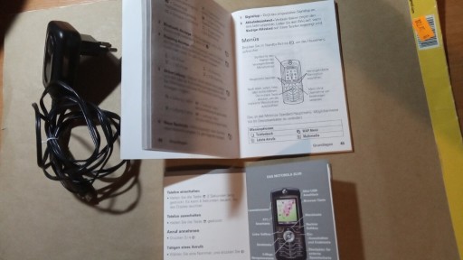 Zdjęcie oferty: Motorola L7 SLVR ładowarka, książeczka i instrukcja