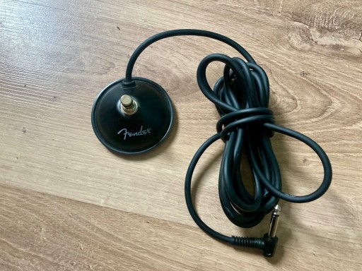 Zdjęcie oferty: Fender foot switch 1 przycisk od blues juniora