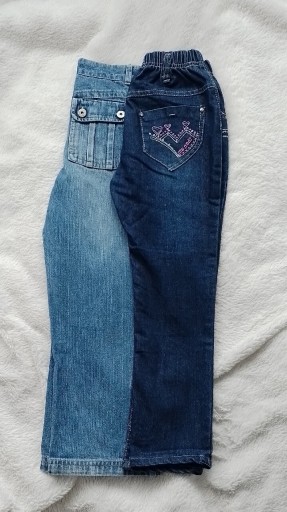 Zdjęcie oferty: Spodnie jeansy dla dziewczynki rozm.122 - zestaw