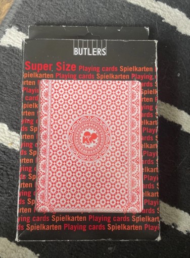 Zdjęcie oferty: Super Size Butlers - duże karty do gry