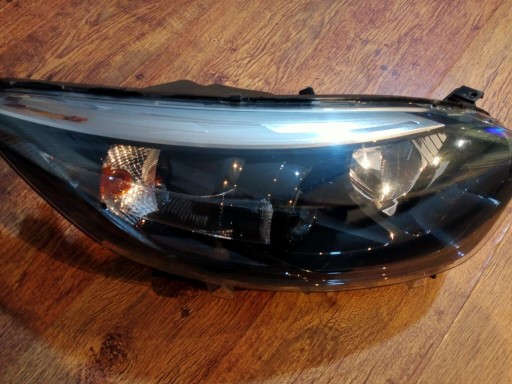 Zdjęcie oferty: Lampa Renault captur Prawa