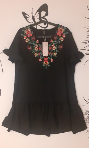 Zdjęcie oferty: Czarna sukienka w kwiatki XL.