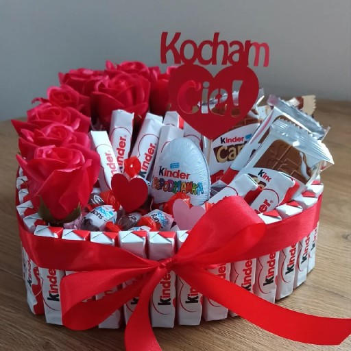 Zdjęcie oferty: Kinder box Wielkanoc urodziny prezent róże mydlane