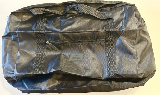 Zdjęcie oferty: NOWA Czarna torba podróżna 40x35x16 cm