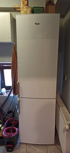 Zdjęcie oferty: Szuflady i półki do lodówki Whirpool WBE3714 ( CB281W)