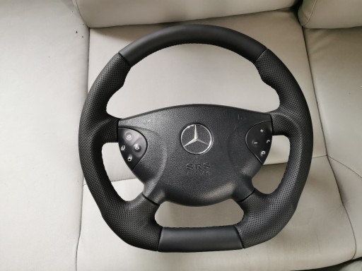 Zdjęcie oferty: Mercedes E w211 kierownica nowa skóra amg