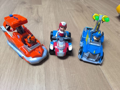 Zdjęcie oferty: Duże pojazdy psi patrol, Chase, Zuma, Rider