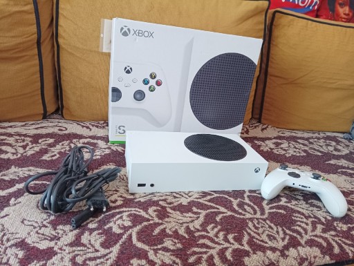 Zdjęcie oferty: Xbox Series S biały 