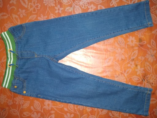 Zdjęcie oferty: Spodnie jeansy 5 10 15 r. 110