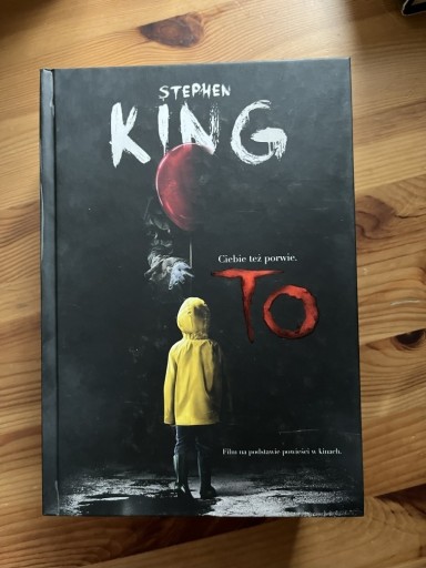 Zdjęcie oferty: To - Stephen King - Oprawa Twarda