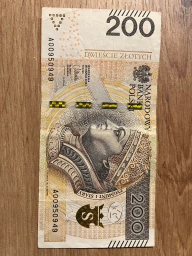 Zdjęcie oferty: Banknot seria A00 200 złotych 