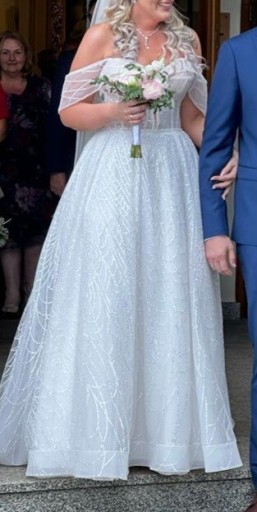 Zdjęcie oferty: Piękna suknia ślubna na 172 cm wzrostu