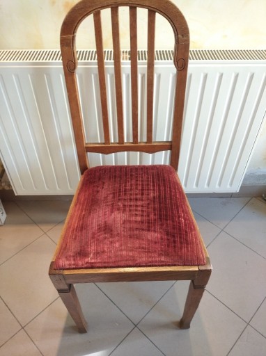 Zdjęcie oferty: Cztery drewniane krzesła