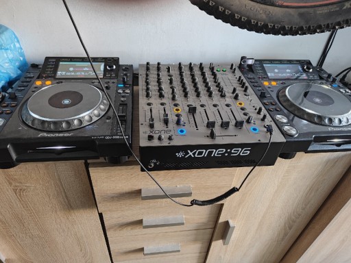 Zdjęcie oferty: Pioneer CDJ 2000 Xone Konsoleta