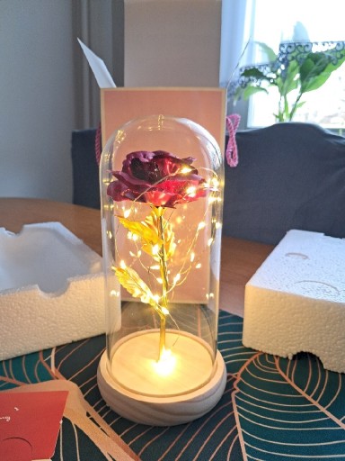 Zdjęcie oferty: Wieczna róża kwiat w szkle led piekna