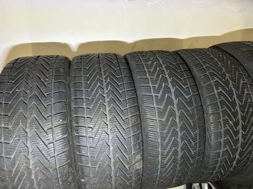 Zdjęcie oferty: Opony zimowe Vredestein Wintrac Xtreme 225/45R17