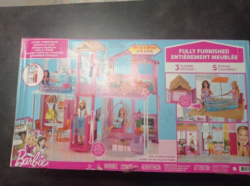 Zdjęcie oferty: Barbie miejski domek zestaw Mattel DLY32
