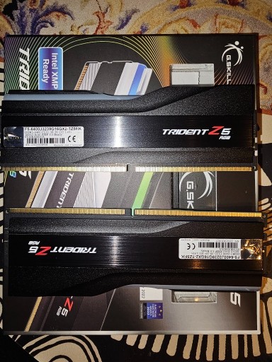Zdjęcie oferty: G.SKILL Trident Z5 RGB 32 GB (2x16) GB DDR5-6400 CL32 - sprawdzone 6800 MHz