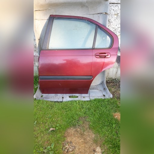 Zdjęcie oferty: Drzwi Honda Civic 99r tył lewe