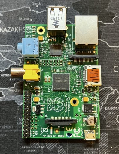 Zdjęcie oferty: Raspberry Pi 1 model B rev. 2.0 512MB RAM BCM2835 CPU HDMI LAN Nowe