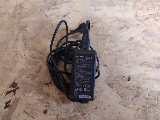 Zdjęcie oferty: ZASILACZ SHARP EA-MU01V 20V 2A 55W 