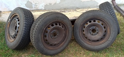 Zdjęcie oferty: Opony zimowe z felgami 165/70R14 komplet