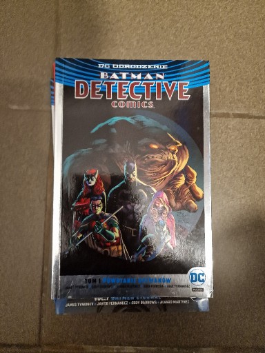 Zdjęcie oferty: Batman Detective Comics tom 1 powstanie batmanów