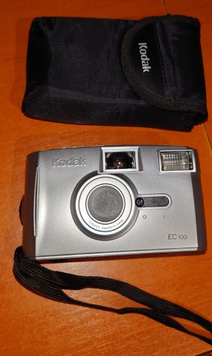 Zdjęcie oferty: Aparat analogowy Kodak EC100