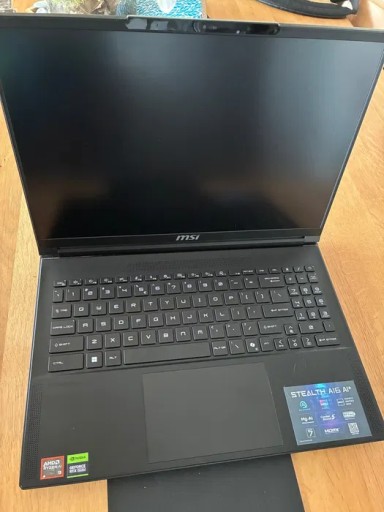 Zdjęcie oferty: MSI Stealth A16 AI+ Ryzen AI