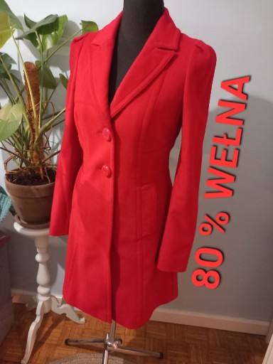 Zdjęcie oferty: Ciepły płaszcz wełniany czerwony 