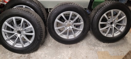 Zdjęcie oferty: 4x koła 17 Audi a6 c8 Oryginalne 4k0601025 idealne