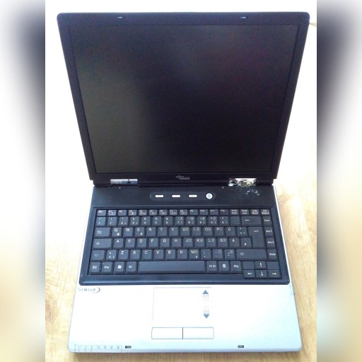 Zdjęcie oferty: Laptop - Fujitsu Siemens Amilo M7405