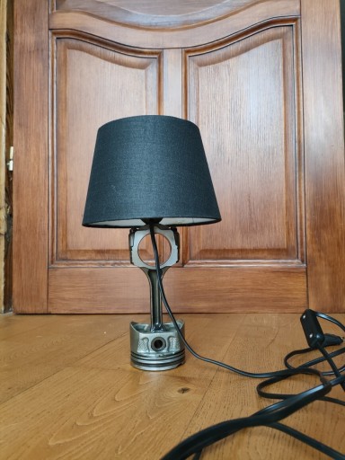 Zdjęcie oferty: Lampa lampka z części samochodowych 