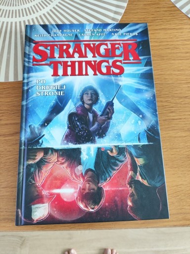 Zdjęcie oferty: Komiks z serialu Stranger thingd